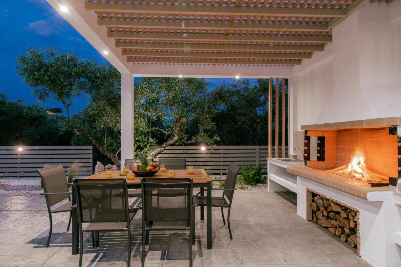 Valentino Luxury Villa Plános المظهر الخارجي الصورة